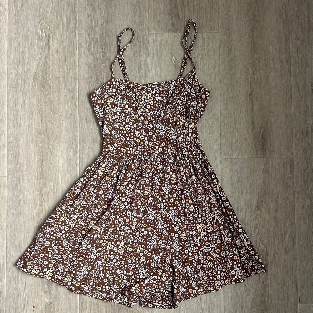 HOLLISTER Floral Brown Spaghetti Strap Romper size XXS